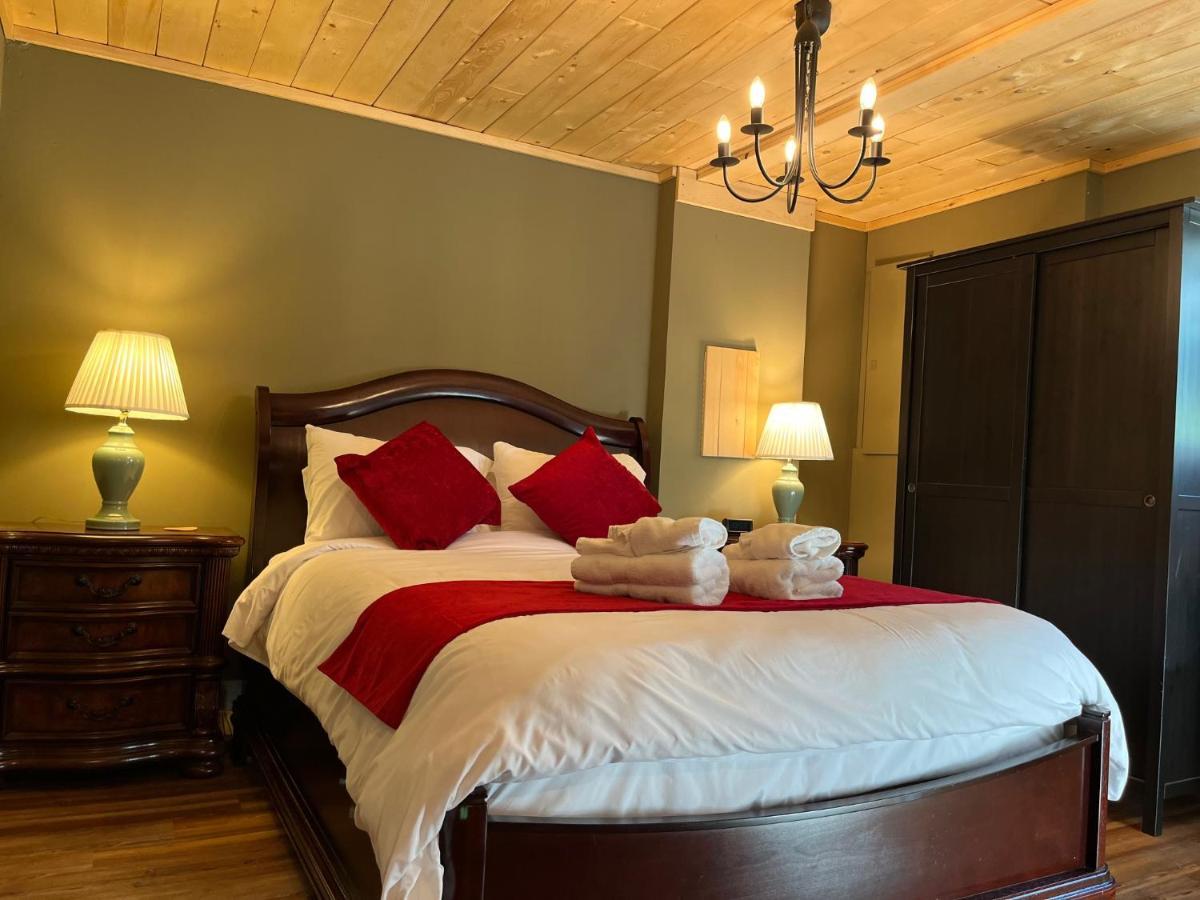 Frigon Suite -Waterfront Port Alice Exterior photo