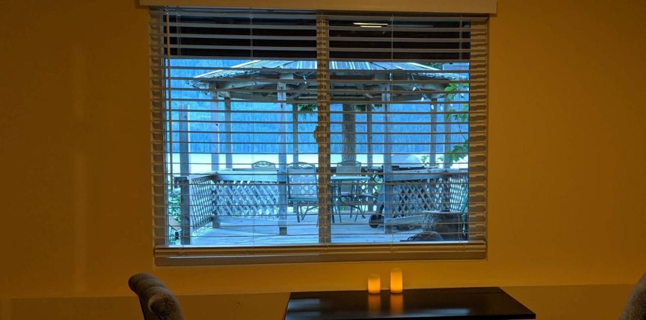 Frigon Suite -Waterfront Port Alice Exterior photo